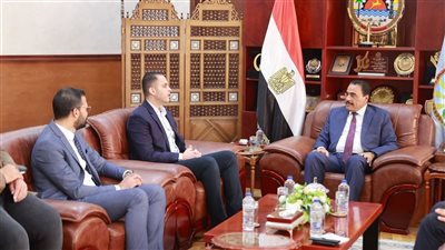 نائب وزير الصحة ومحافظ مطروح يبحثان تطوير المنشآت وتسريع مشروعات الرعاية الصحية