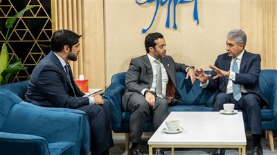 شريف فتحي يبحث مع رئيس هيئة قطر للسياحة تعزيز آوجه التعاون المشترك في مجال السياحة