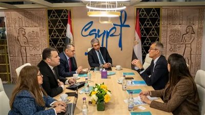 وزير السياحة والآثار يستكمل لقاءاته المهنية بالعاصمة البريطانية لندن 