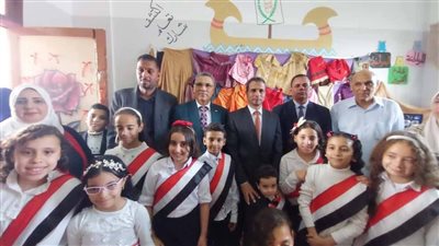 جوده يفتتح معرض شتاء دافئ بمدرسة الجمهورية بكفرالشيخ