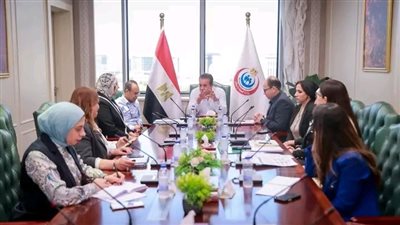 وزير الصحة يترأس اجتماعاً لتطوير خدمات العلاج الطبيعي ومعامل التحاليل بمستشفيات القطاع العلاجي
