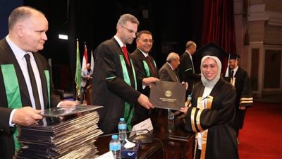 جامعة القاهرة تهنئ الطالبة بسمة الحسيني لاختيارها ضمن المشاركين في برنامج Google Summer of Code 2025