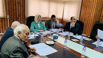 كلية الحقوق بجامعة الزقازيق تناقش أبرز القضايا الأكاديمية والإدارية