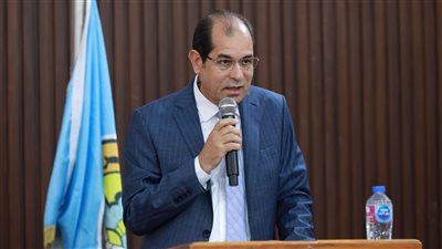 الدكتور يوسف عامر ويؤكد أهمية الدراسات البينية لتحقيق التكامل المعرفي