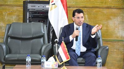 وزير الشباب والرياضة ورئيس اللجنة الأوليمبية المصرية يلتقيان أبطال رفع الأثقال لبحث سبل دعمهم