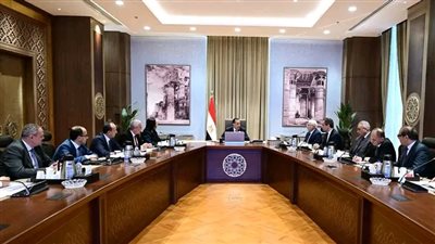 رئيس الوزراء يتابع الجهود المبذولة لتحسين الأوضاع المالية والإدارية للمؤسسات الصحفية 