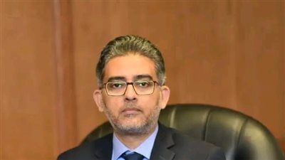 رئيس الوزراء يصدر قرارًا بتعيين الدكتور أحمد عبد العزيز نائبًا لرئيس مجلس إدارة الهيئة العامة للرقابة المالية