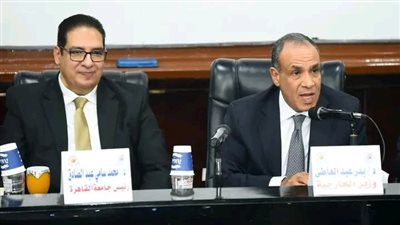 وزير الخارجية يلتقي طلاب كلية الاقتصاد والعلوم السياسية بجامعة القاهرة
