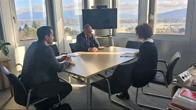 وزير العمل يلتقي مساعد المدير العام للحوكمة والحقوق والحوار بمنظمة العمل الدولية
