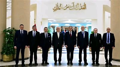 رئيس الوزراء يشارك في فعاليات حفل تسليم النيابة العامة مضبوطات ذهبية للبنك المركزي المصري