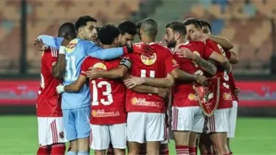 الأهلي يضع قائمة مرشحه لتدعيم خط الدفاع 