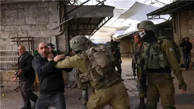 الاحتلال الاسرائيلي يشن حملة اعتقالات واسعة في رام الله ونابلس وبيت لحم