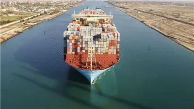 «ميرسك» تدرس استئناف رحلاتها عبر باب المندب وقناة السويس (تفاصيل)