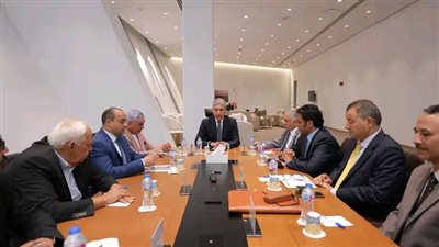 وزير السياحة والآثار يعقد اجتماعاً موسعاً لبحث مقترحات تطوير المتحف المصري بالتحرير