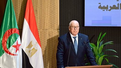 وزير الصناعة الجزائري: الشراكة مع مصر تفتح فرص استثمارية ضخمة وتدعم الصناعة الوطنية