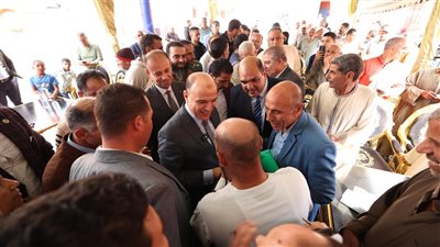 عبد المعطى يستمع لشكاوى وطلبات أهالي دسوق