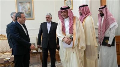 عراقجي يستقبل مساعد وزير الخارجية السعودي للشؤون السياسية في طهران 