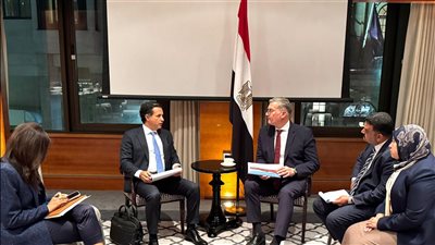 وزير البترول والثروة المعدنية يستعرض إصلاحات قطاع التعدين ويبحث شراكات استثمارية جديدة 